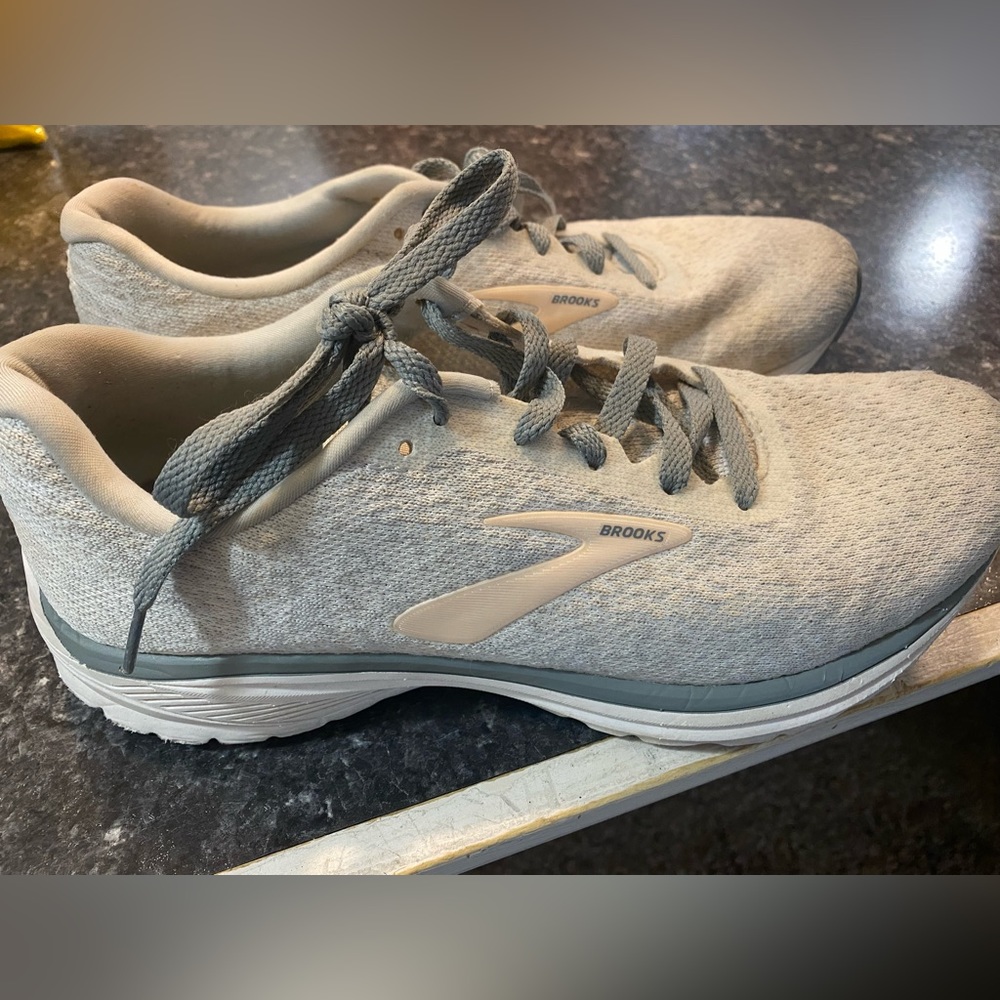 Women’s Brooks running shoes size 9.5